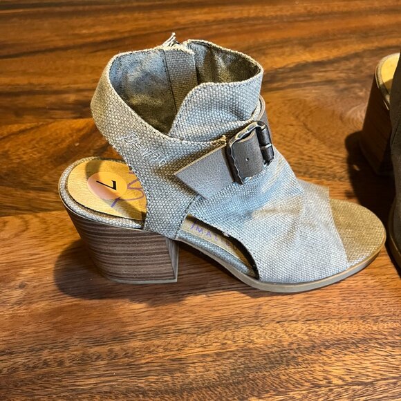New Grey Strappy Cloth Sandals - Picture 3 of 4